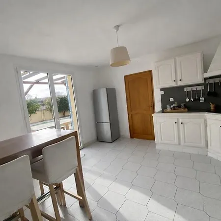 With Pool - Close To Montpellier & Beaches *