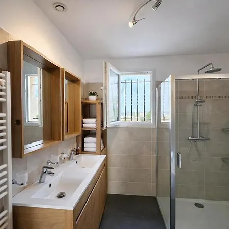 With Pool - Close To Montpellier & Beaches *