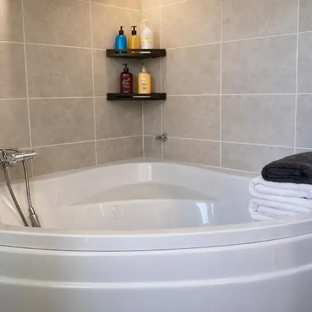 With Pool - Close To Montpellier & Beaches