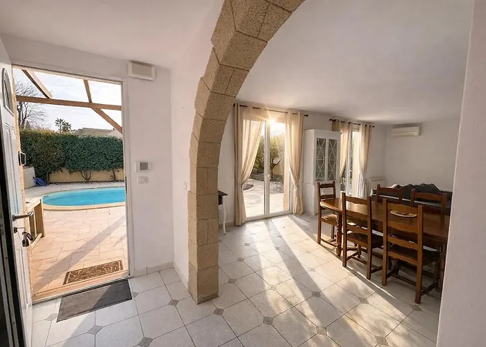 With Pool - Close To Montpellier & Beaches
