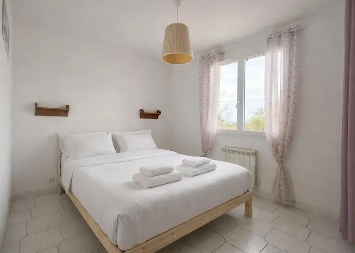 With Pool - Close To Montpellier & Beaches *