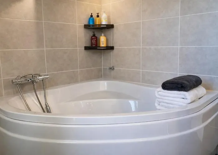 With Pool - Close To Montpellier & Beaches